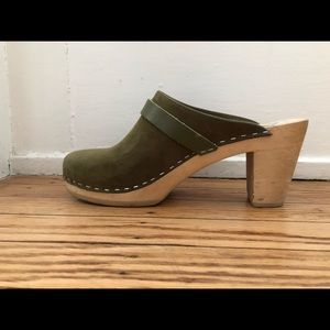 Beautiful Maguba Swedish clogs, size 39
